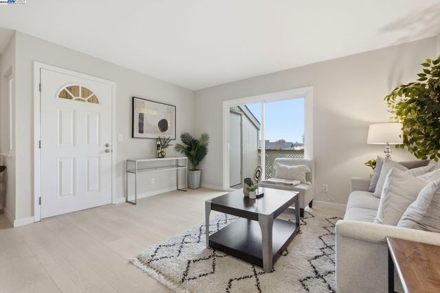 4064 Abbey Ter 217, Fremont, CA 94536