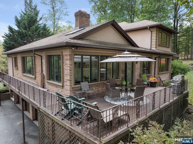 61 Overlook Drive, Woodcliff Lake, NJ 07677