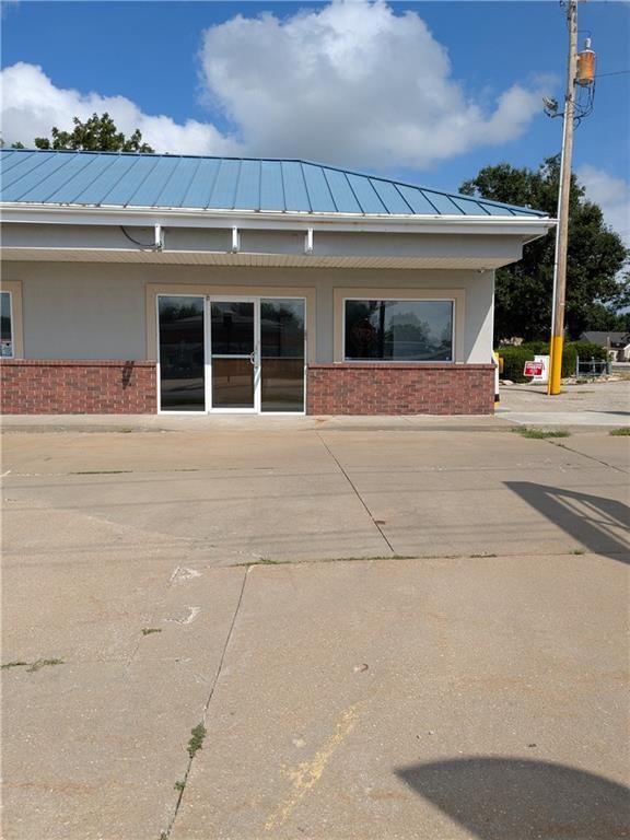 701C S Belt Highway, St Joseph, MO 64507