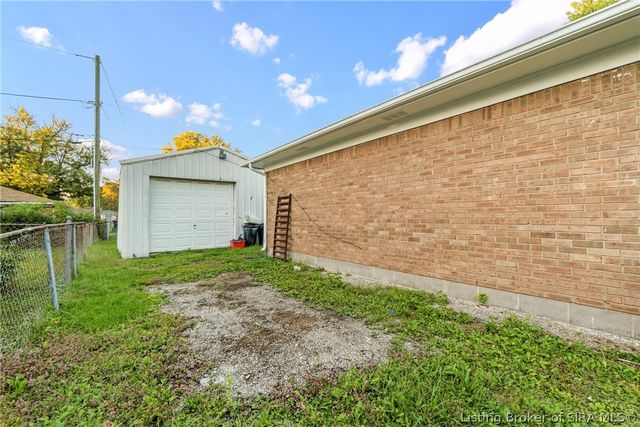 339 Bohart Lane, Charlestown, IN 47111