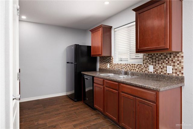 10713 N 30th Street, Mcallen, TX 78504