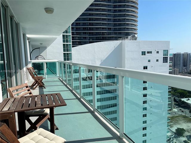 1800 N Bayshore Dr 3810, Miami, FL 33132