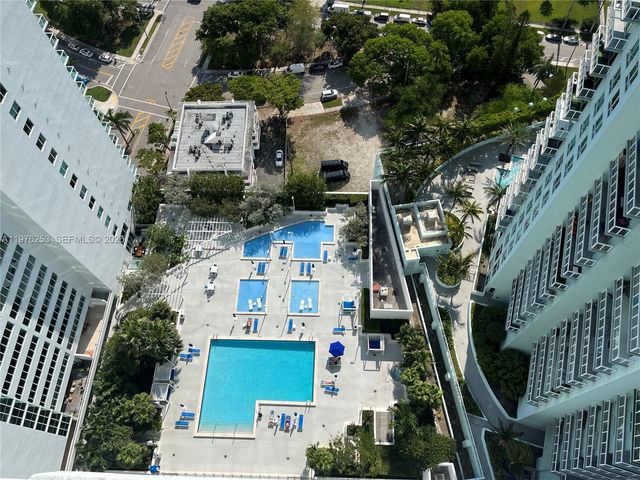 1800 N Bayshore Dr 3810, Miami, FL 33132