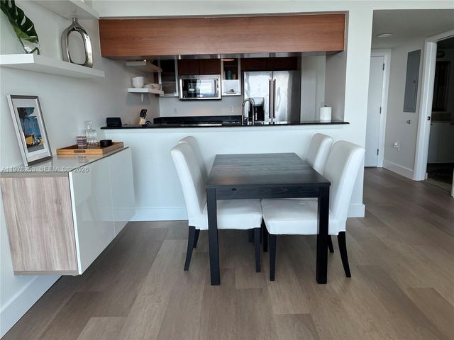 1800 N Bayshore Dr 3810, Miami, FL 33132