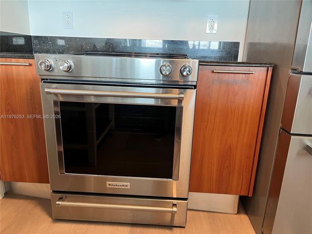 1800 N Bayshore Dr 3810, Miami, FL 33132