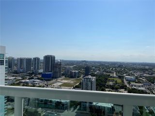 1800 N Bayshore Dr 3810, Miami, FL 33132