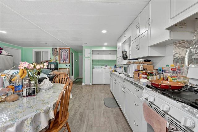 255 E Bolivar 39, Salinas, CA 93906