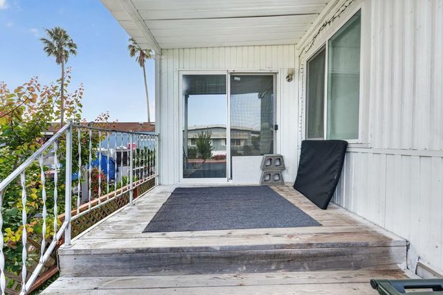 255 E Bolivar 39, Salinas, CA 93906