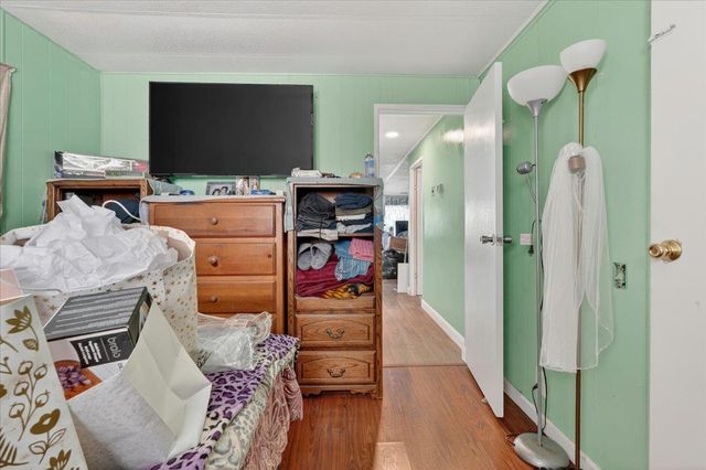 255 E Bolivar 39, Salinas, CA 93906