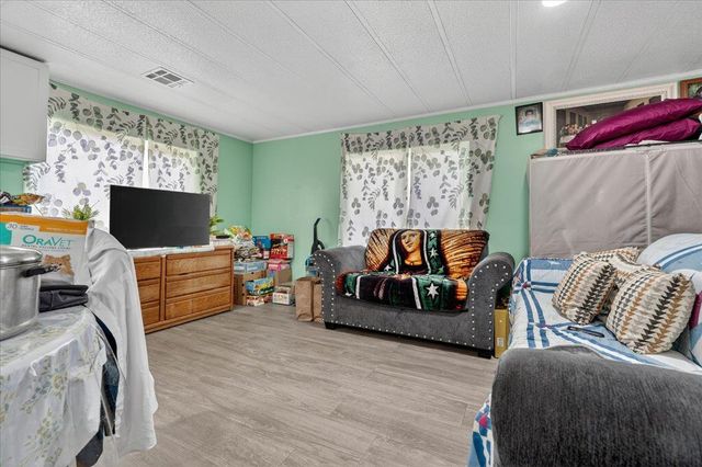 255 E Bolivar 39, Salinas, CA 93906