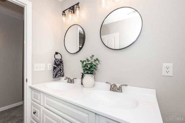 3946 Hamilton Mason Road, Fairfield Twp, OH 45011