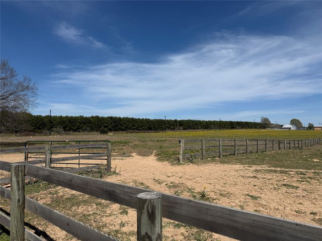 845 Fm 2330, Montalba, TX 75853