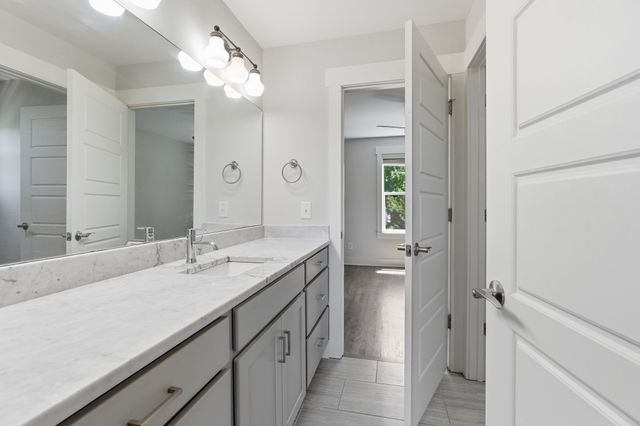 1224 Bessie Ave, Nashville, TN 37207
