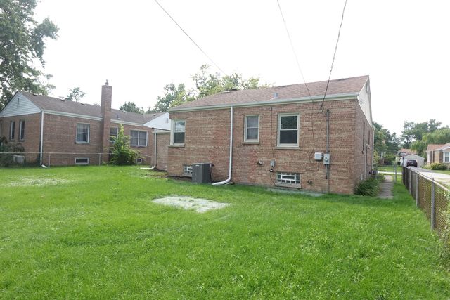 18637 Highland Avenue, Homewood, IL 60430