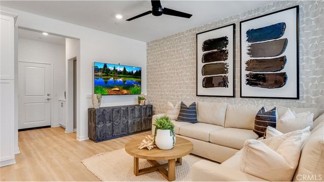 4261 S Gasly Paseo, Ontario, CA 91762