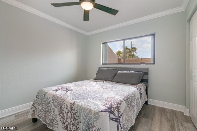 898 Buttonwood DR 105, Fort Myers Beach, FL 33931