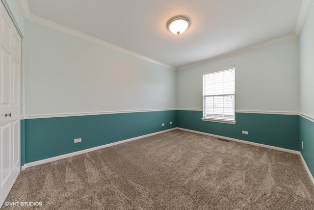 2716 N GREENWOOD Avenue, Arlington Heights, IL 60004