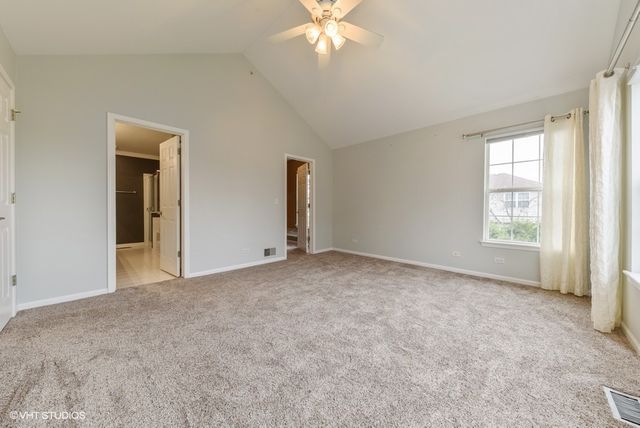 2716 N GREENWOOD Avenue, Arlington Heights, IL 60004