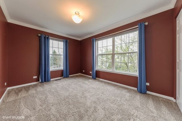2716 N GREENWOOD Avenue, Arlington Heights, IL 60004