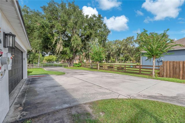 4516 HAWKINS ROAD, Plant City, FL 33567