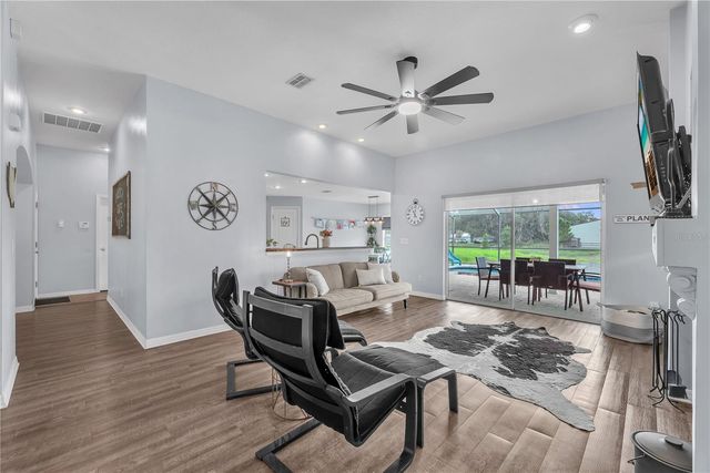 4516 HAWKINS ROAD, Plant City, FL 33567