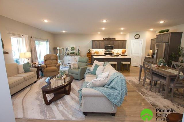 507 D Street, Central City, NE 68826