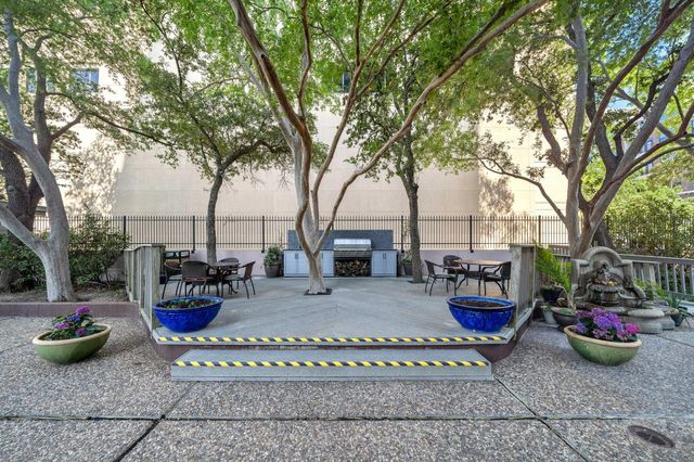 5150 Hidalgo Street 1604, Houston, TX 77056