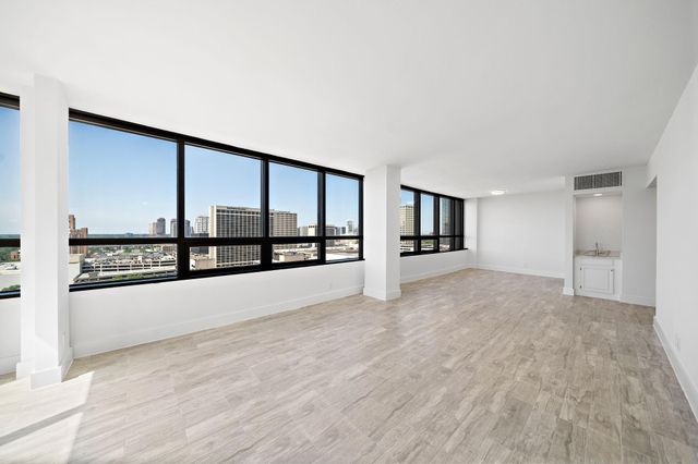 5150 Hidalgo Street 1604, Houston, TX 77056