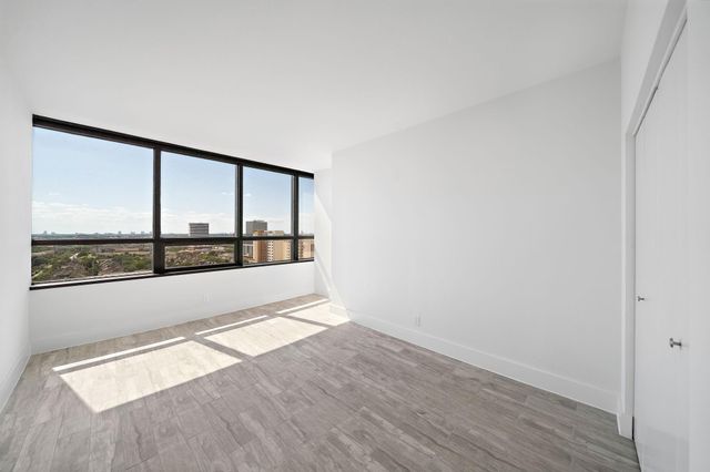 5150 Hidalgo Street 1604, Houston, TX 77056