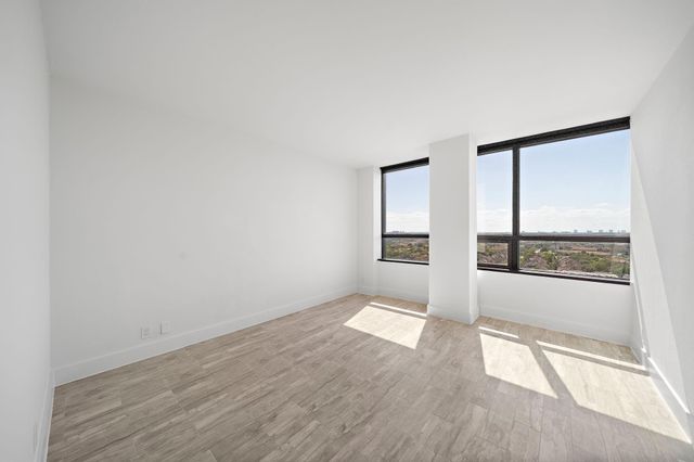 5150 Hidalgo Street 1604, Houston, TX 77056