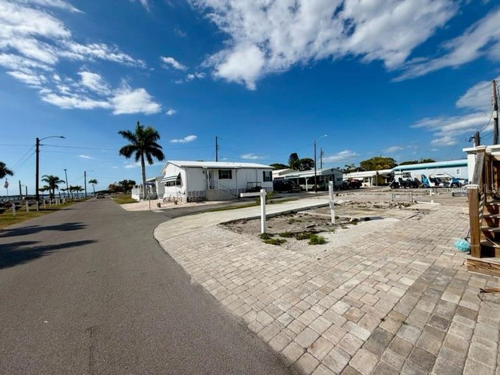 10315 CORTEZ ROAD W 2-4, BRADENTON, FL 34210 — photo 4