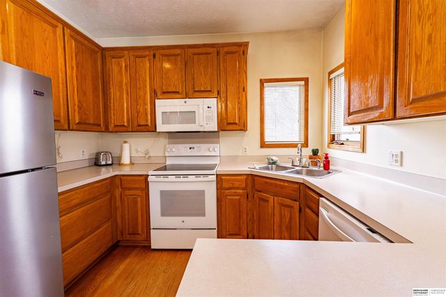 15210 Redwood Street, Omaha, NE 68138