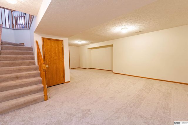 15210 Redwood Street, Omaha, NE 68138