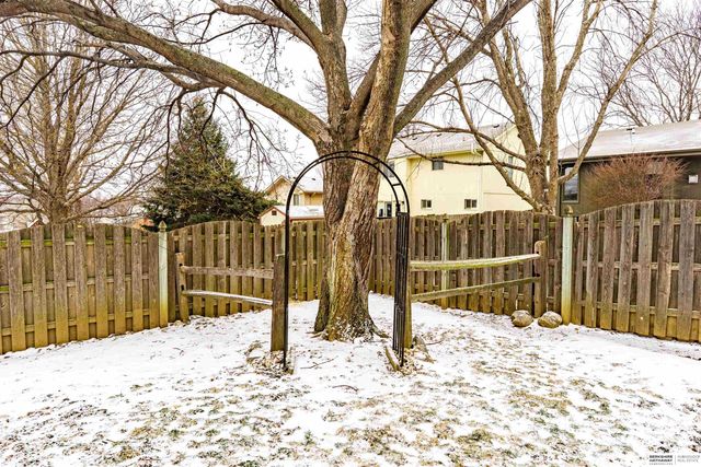 15210 Redwood Street, Omaha, NE 68138