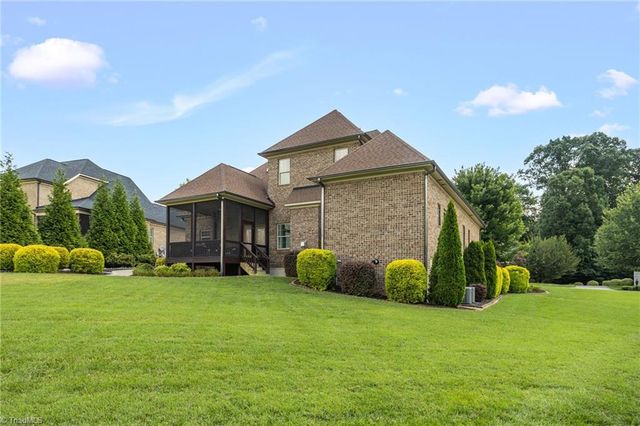 4011 Ridgeline Drive, Kernersville, NC 27284