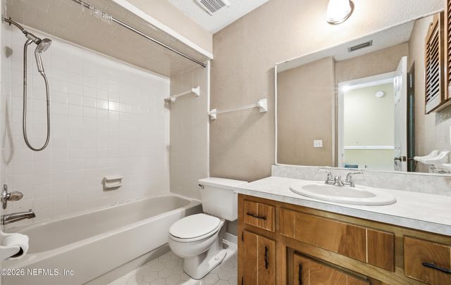 1722 FARM Way, Middleburg, FL 32068