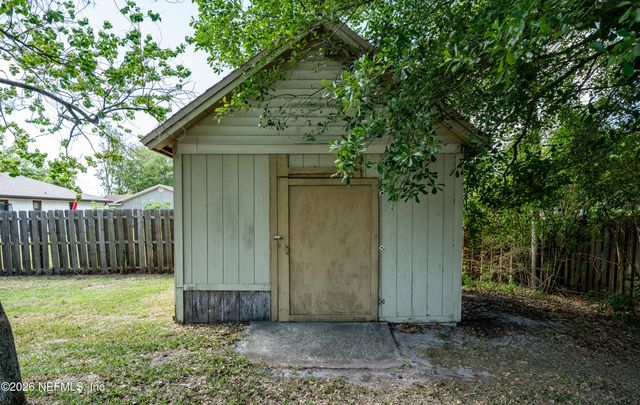 1722 FARM Way, Middleburg, FL 32068