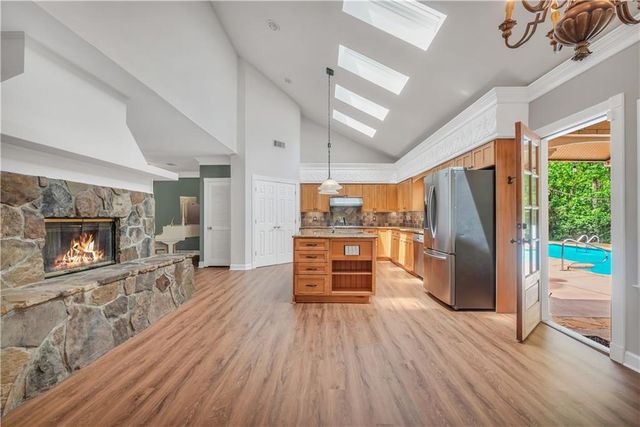 1010 Little River Way, Alpharetta, GA 30004