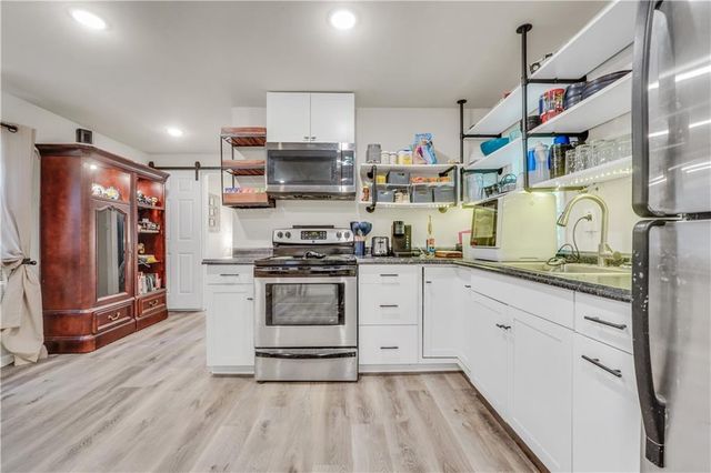1010 Little River Way, Alpharetta, GA 30004