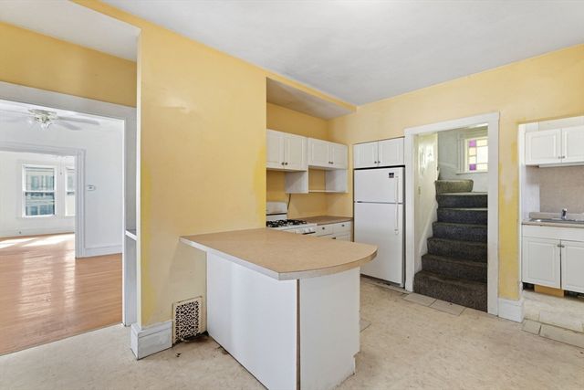 65 Derby St, Somerville, MA 02145