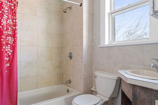 65 Derby St, Somerville, MA 02145
