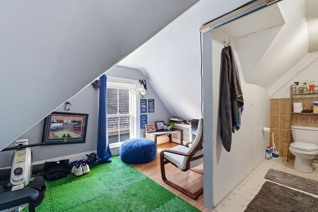 65 Derby St, Somerville, MA 02145