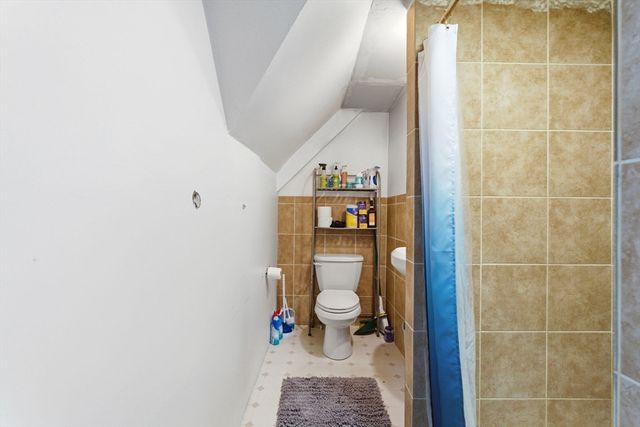 65 Derby St, Somerville, MA 02145