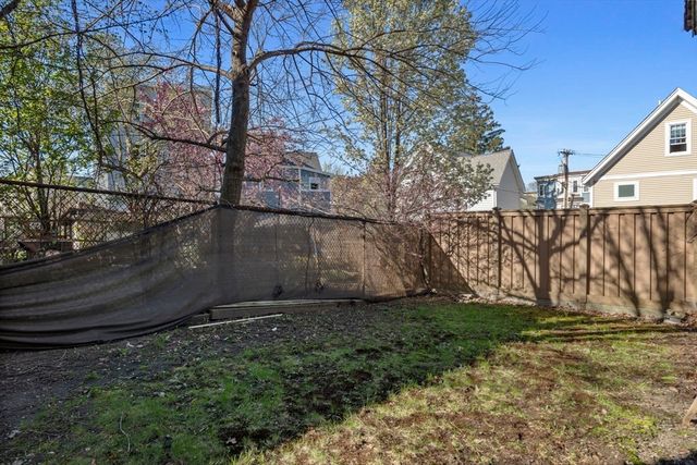 65 Derby St, Somerville, MA 02145