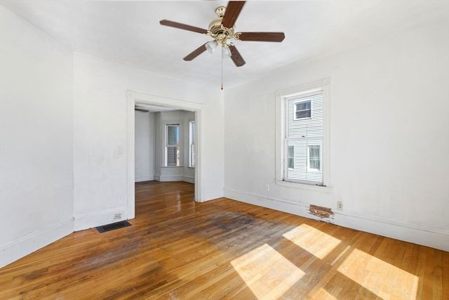 65 Derby St, Somerville, MA 02145