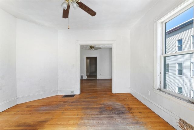 65 Derby St, Somerville, MA 02145