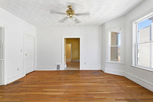 65 Derby St, Somerville, MA 02145
