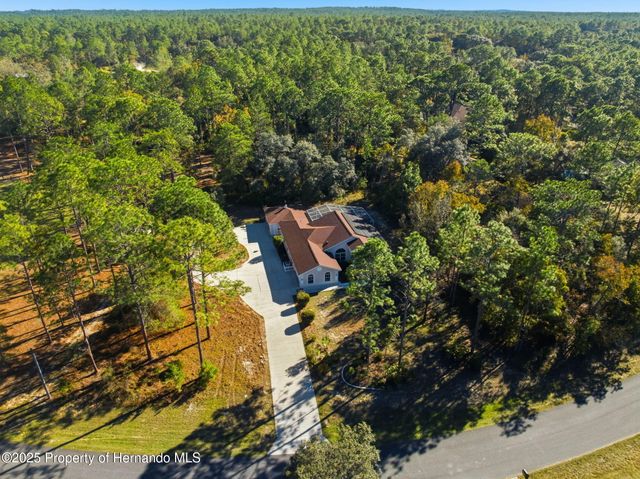 4930 W West Pinto Loop, Beverly Hills, FL 34465