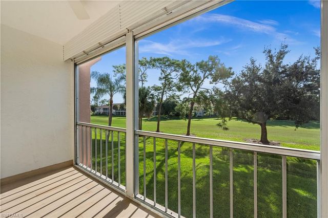 200 Turtle Lake CT 205, Naples, FL 34105