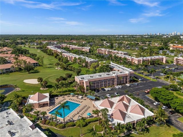 200 Turtle Lake CT 205, Naples, FL 34105